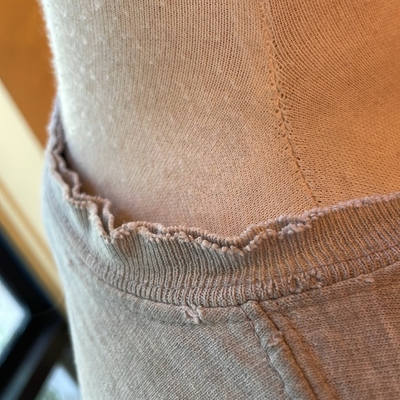 Vintage distressed DKNY SWEATS - Picture 5 of 9